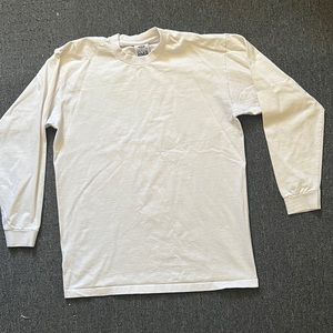 Large white white sleeve